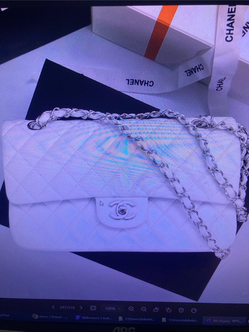 CHANEL White Quilted Leather Shoulder Bag with Chain Strap